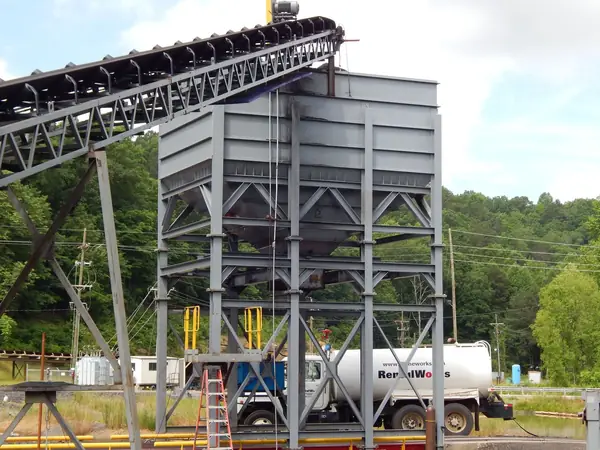 Fabricated conveyor and silo support structure at a plant